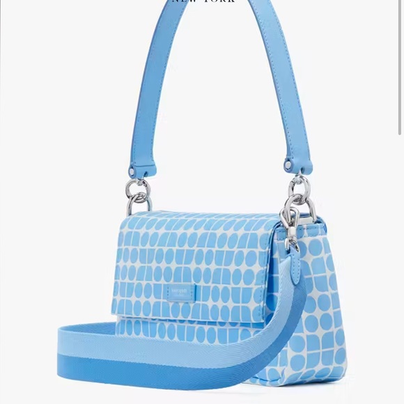 Kate Spade Noel Jacquard Convertible Crossbody Canvas XBody
Astral Blue
NWT - Picture 4 of 16